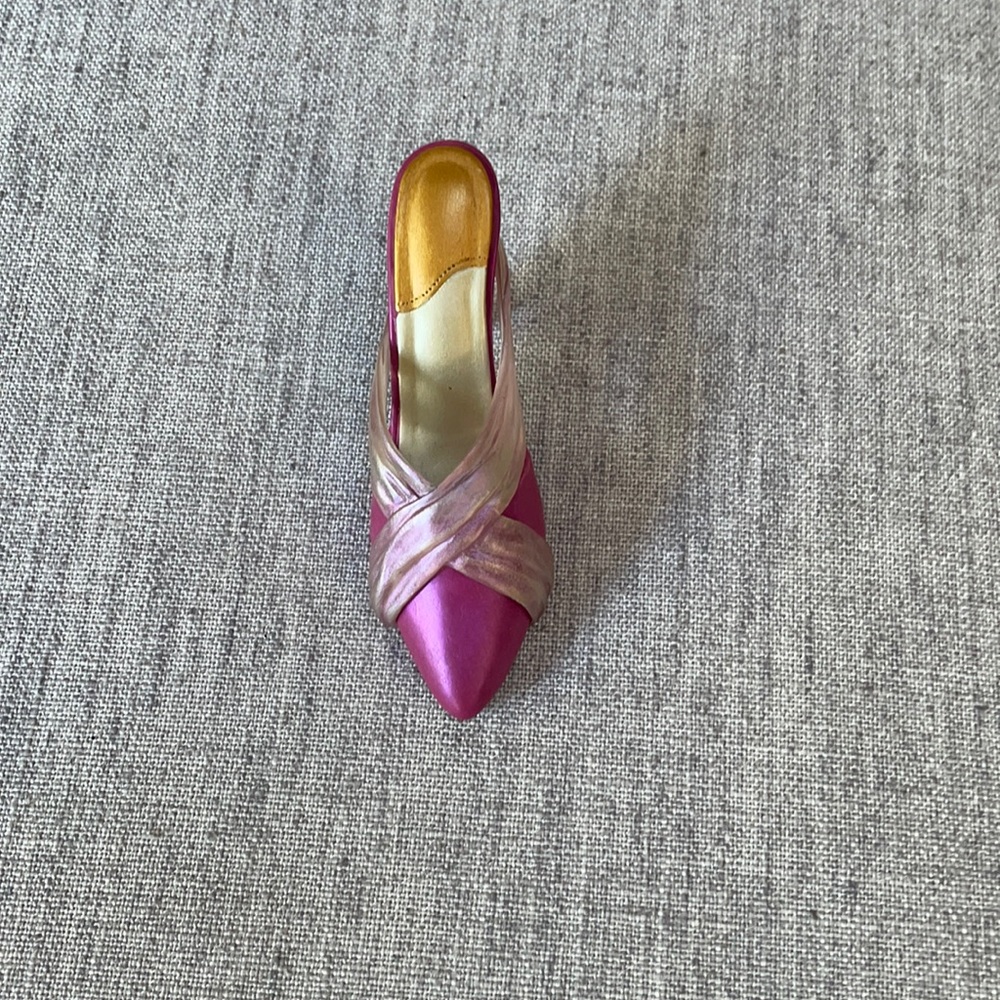 Just the right shoe - elegant affair